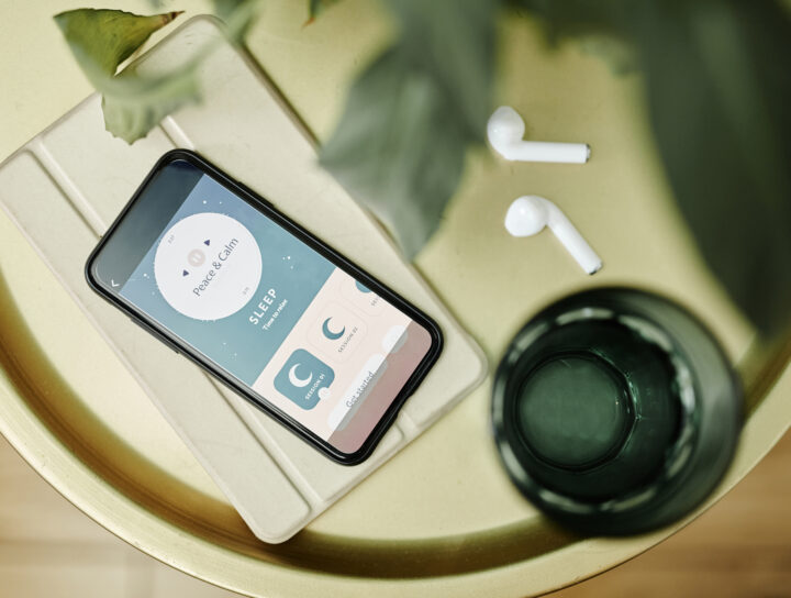 Many home sleep test devices come with mobile-app technologies that allow you to monitor in real-time how you slept the night before.